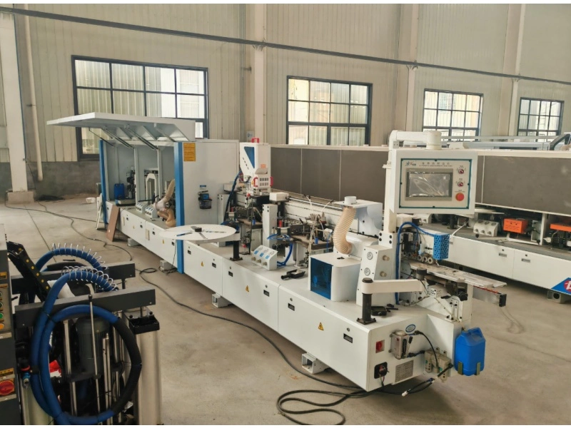 edge bander machine in Factory